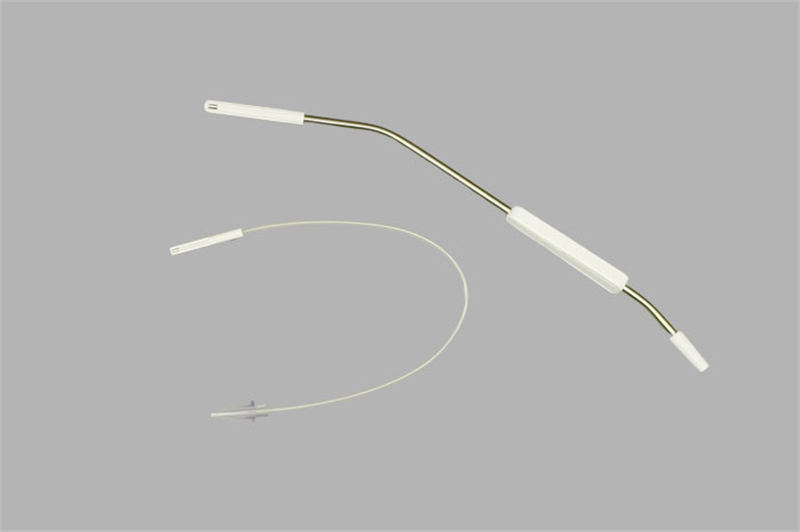 Disposable right heart suction head